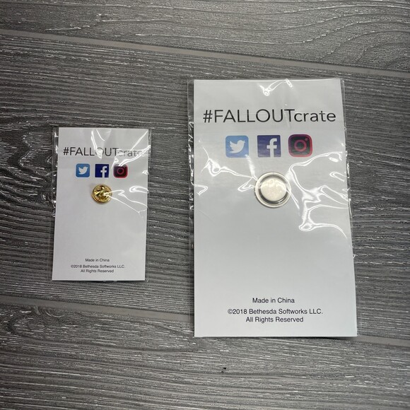 Bethesda Fallout 76 Loot Crate Lot Build a Figure Torso Pins Bottle Opener NEW - Picture 5 of 12